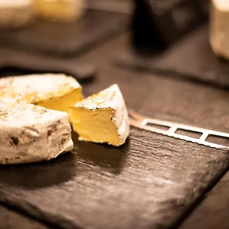 فندق إليزابيث، 4 ستيرن سوبيريور