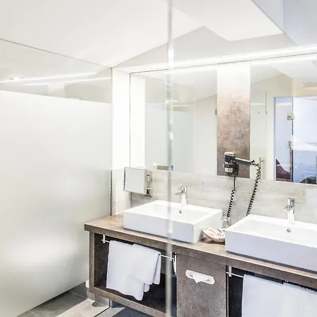Hotel Elisabeth, 4 Sterne Superior Kirchberg in Tirol