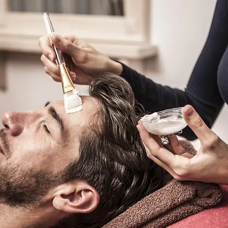 فندق إليزابيث، 4 ستيرن سوبيريور