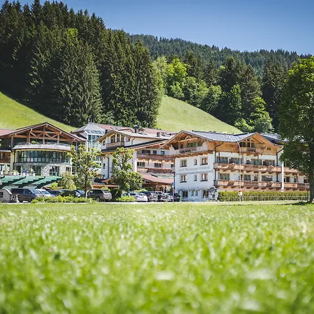 Elisabeth, 4 Sterne Superior Hotel 4*