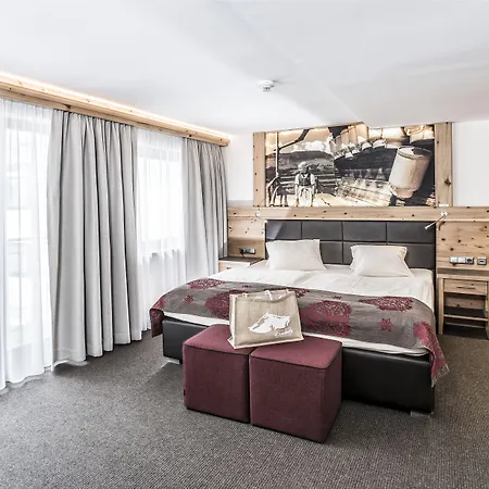 إليزابيث، 4 ستيرن سوبيريور