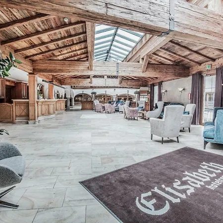 فندق إليزابيث، 4 ستيرن سوبيريور 4*