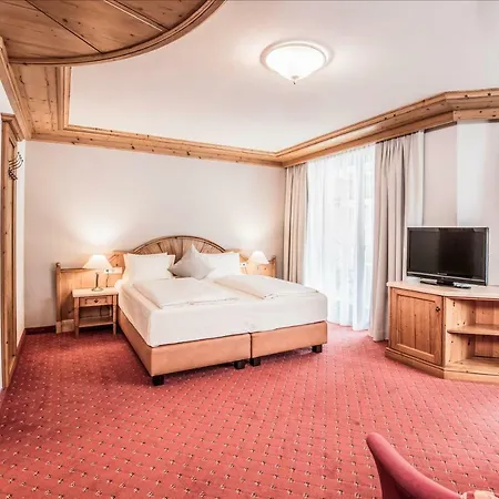 Hotel Elisabeth, 4 Sterne Superior Kirchberg in Tirol